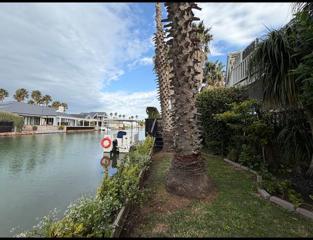 6 BEDROOM HOUSE FOR SALE IN MARINA MARTINIQUE